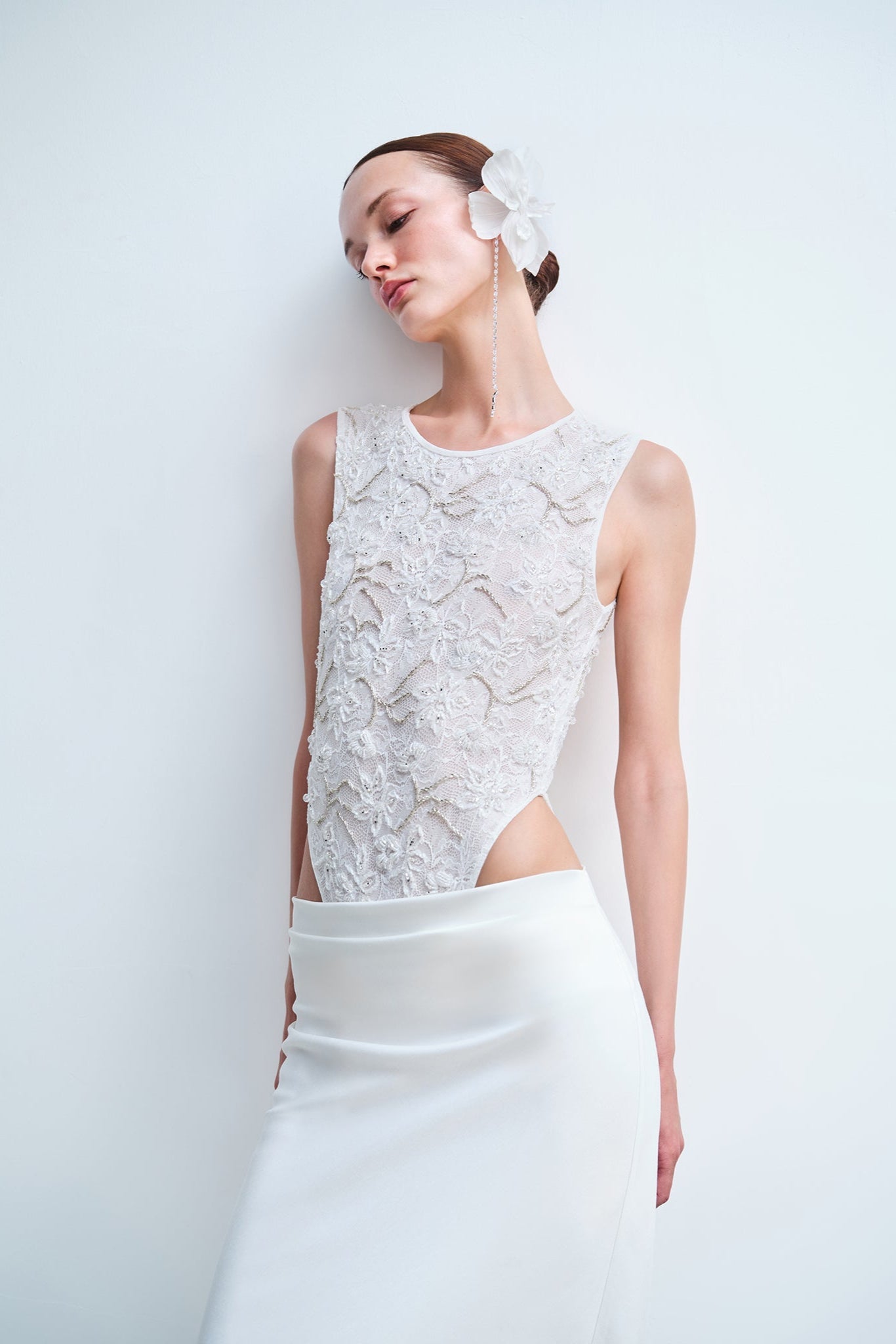 Naomi - Backless Lace Body
