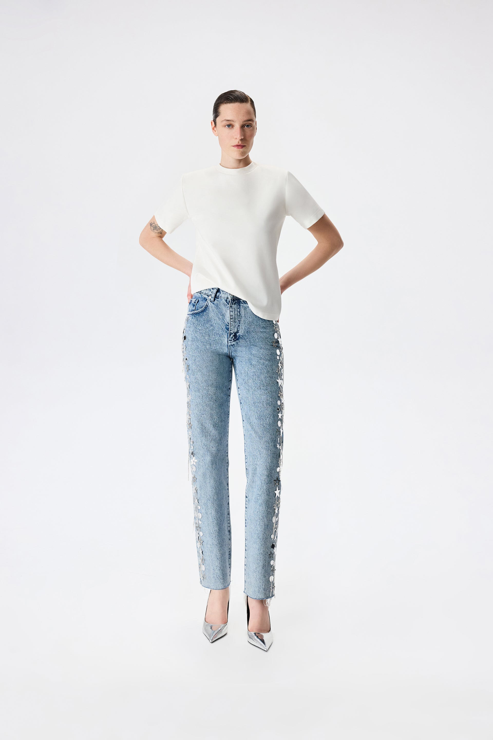 Alicia - Tshirt With Shoulder Pads